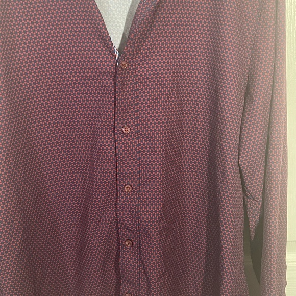 Stylish Burgundy Patterned Men's Shirt - Picture 7 of 9